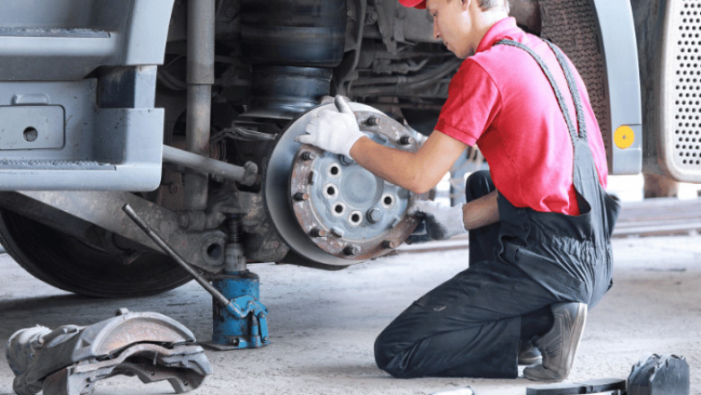 Expert Truck Brake and Drum Services in Toronto | Toronto Truck and Tire Centre