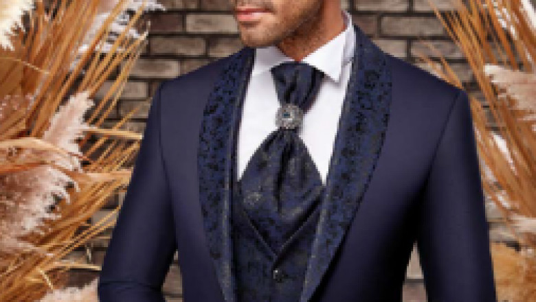 How to Find the Best Tailor for Custom Made Dinner Suit Near Your Location