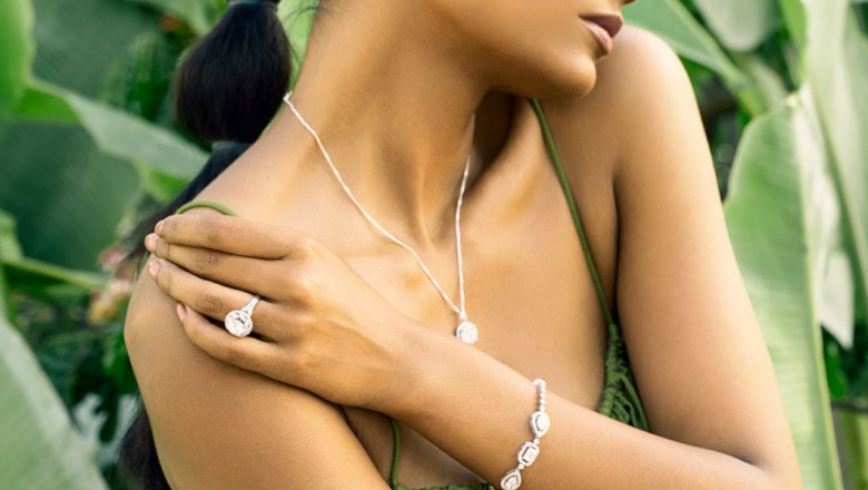 Sparkle Sustainably: Why Lab Grown Diamond Bracelets and Rings Are the Future of Fine Jewelry