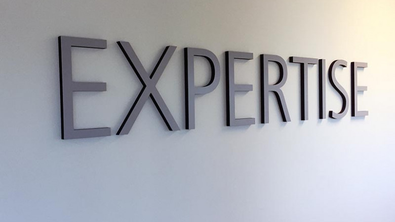 How to Choose the Right Dimensional Letters in Mississauga for Your Brand