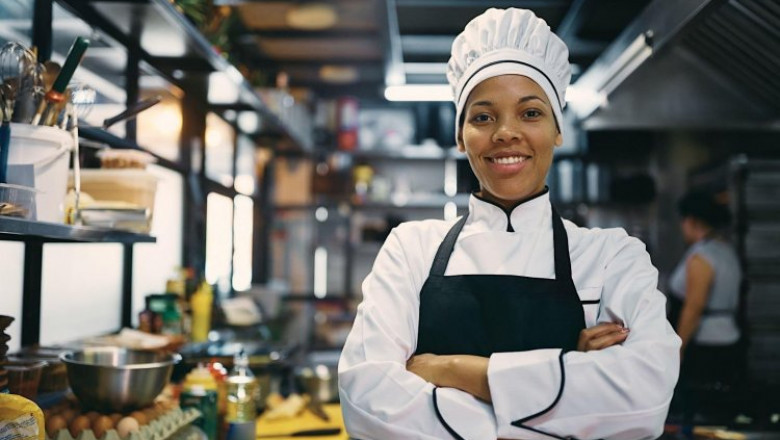 Chef Uniforms for Hotels and Resorts: What Suppliers Recommend