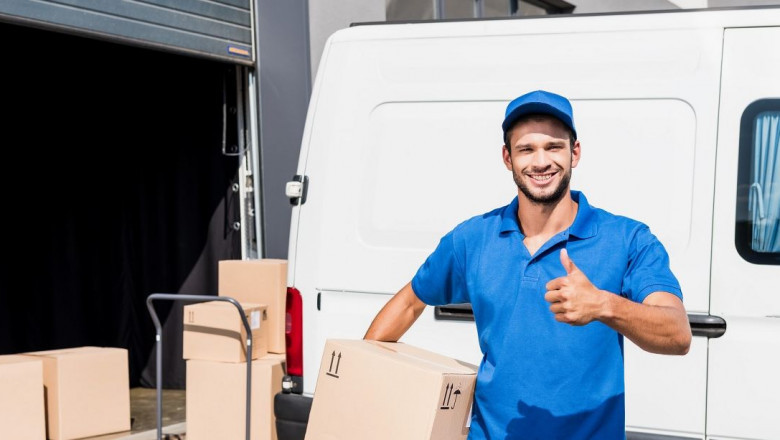 How Same Day and Airlines Collections Streamline Business Logistics