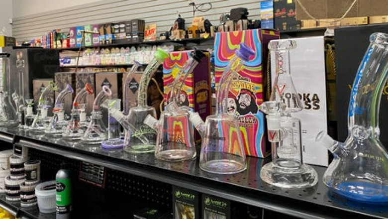 Growing Your Retail Business with Trusted Wholesale Bongs and Smoke Shop Supplies