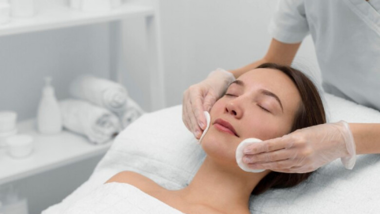 Why Hydrafacial is the Ultimate Skincare Solution for Busy Moms
