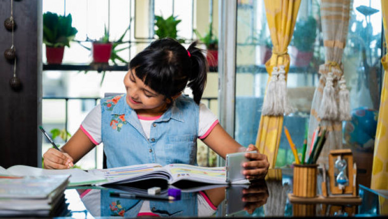 Here's How E-Learning Mobile Apps Are Redefining Education