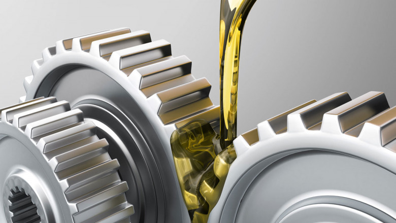 Signs Your Transmission Fluid Needs to Be Changed—And How to Do It