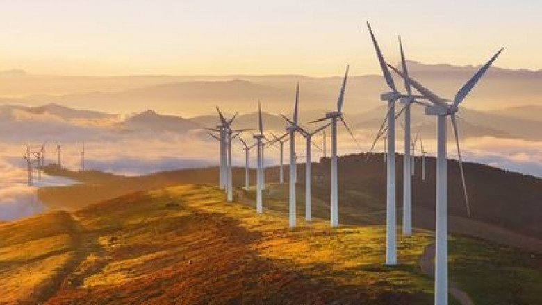 What are the best practices for conducting wind resource assessments for onshore wind farms?