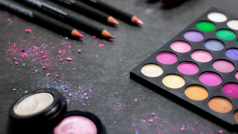 Colour Cosmetics Market Dynamics: Evolving Consumer Preferences
