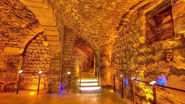 The Kotel Tunnels Tour: Discovering the Secrets Beneath the Western Wall