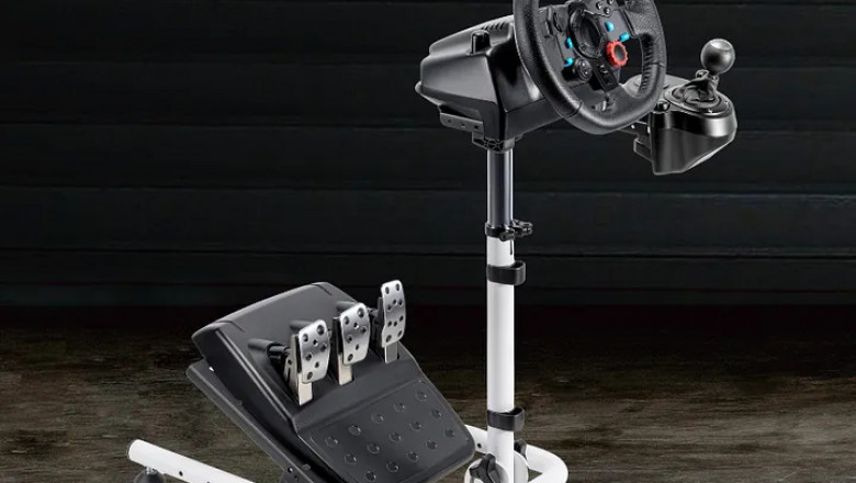 Grip, Drift, Win: Racing Wheel with Stable Stand for Next-Level Control
