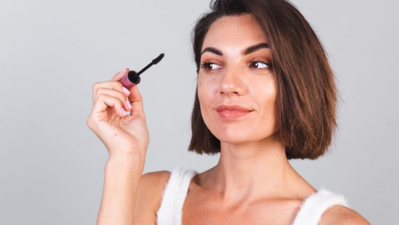 The 7-Step Guide to Create the Smokey Eyes Makeup Look With Just Smoky Kajal