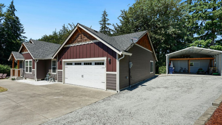 Expert Garage Door Installation Services in Medina