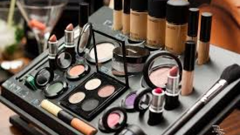Makeup & Accessories Market analysis shows shifting focus to clean beauty products