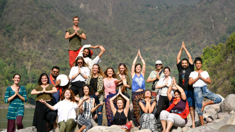 200 hour yoga TTC in Rishikesh