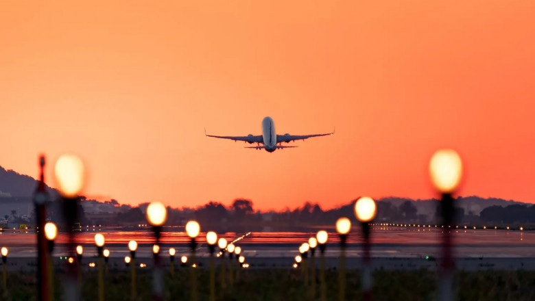 Qatar Airways Customer Care Numbers for Immediate Assistance via Call, Chat & Email