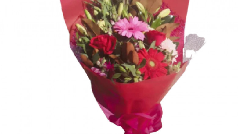 Brighten Any Day with Fresh Flowers from Blossoms of Wyndham