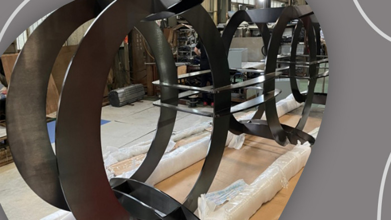 Elevate First Impressions: Bespoke Reception Desk Manufacturer – Nemez Metal Works