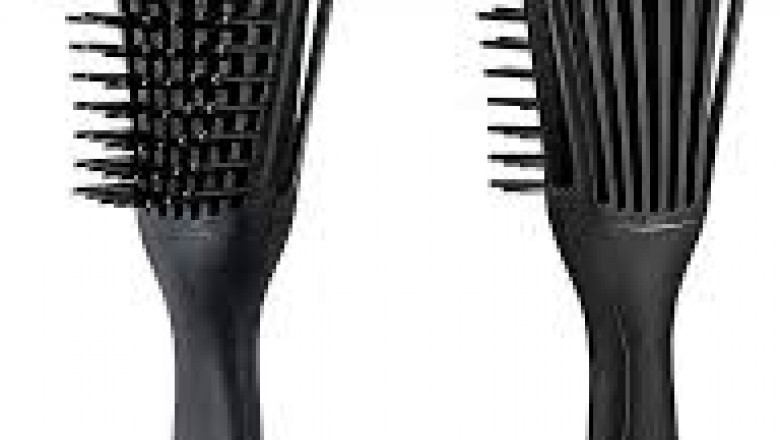 Detangling Hair Brush Market segmentation insights by product type and distribution