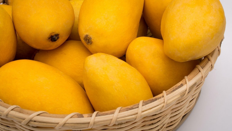 Japan's Evolving Palate: The Rise of Online Food Stores and the Allure of the Mango