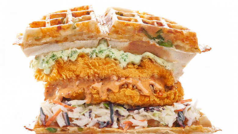 From Toronto to Mississauga: The Chicken Sandwich You Need to Try Now | Cluck Clucks