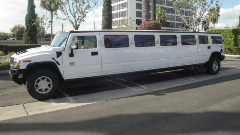 Celebrate in Style with the Best Party and Luxury Car Services in Orange County