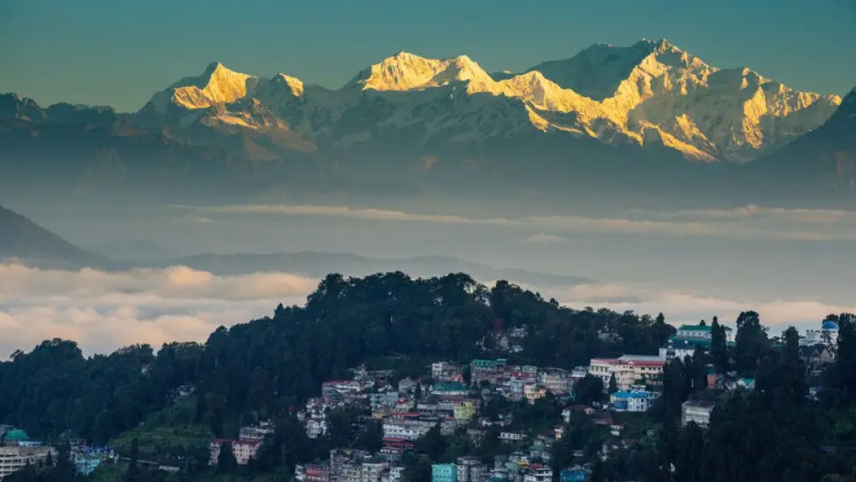 Darjeeling Delights: Unforgettable Tours Under 10000