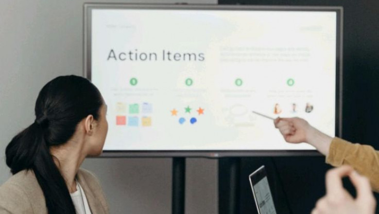 Startup Funding 101: 10 Creative Ideas + CEO Leadership Hacks