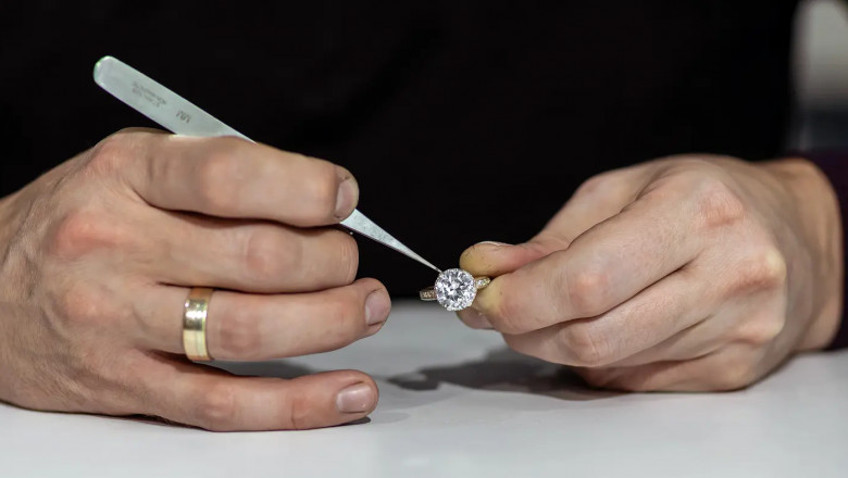Trusted Gold Buyers Now Offer Stone Value on Jewellery