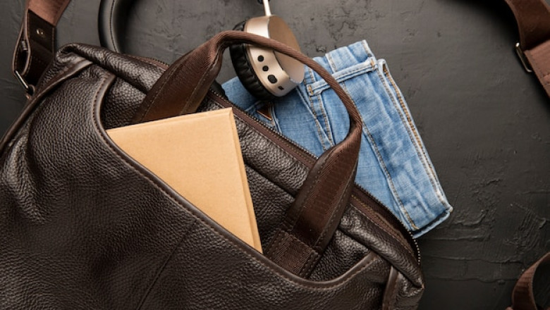 Laptop Bags with Flair: Add an AirPods Pro Leather Case for a Complete Look