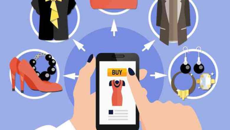 E-Commerce Fashion Forecast: Trends and Tech in 2025