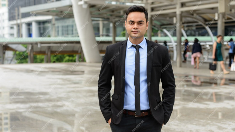 Hiring Drivers and Office Boys in Mumbai: Roles & Salary Insights
