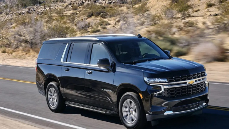 Travel in Style with the Best Luxury Chauffeur Service in CT – Famous Drive