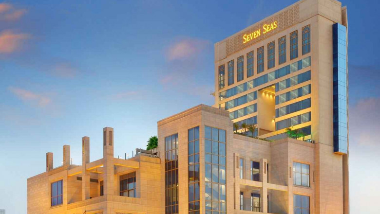 book a luxury hotel in Delhi