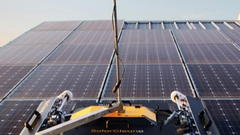 Top-Rated Solar Panel Cleaning Robots for Residential & Commercial Use