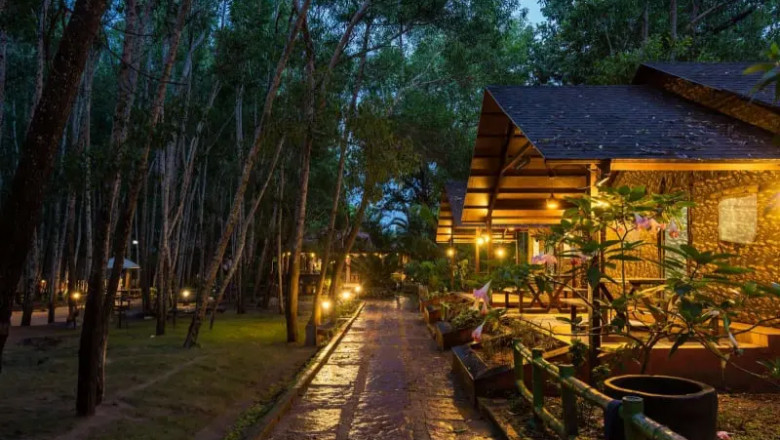 What are some of the best places to visit in India during the month of July which showcases natural beauty?